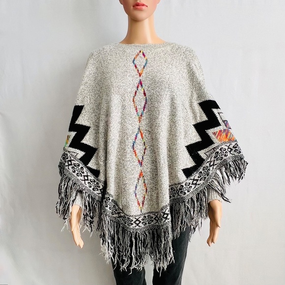 Adora Sweater Poncho with Sleeves, Boho Western Aztec, Women's S/M - Picture 4 of 14
